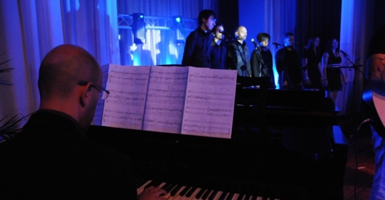 Pianoforte complementare per cantanti